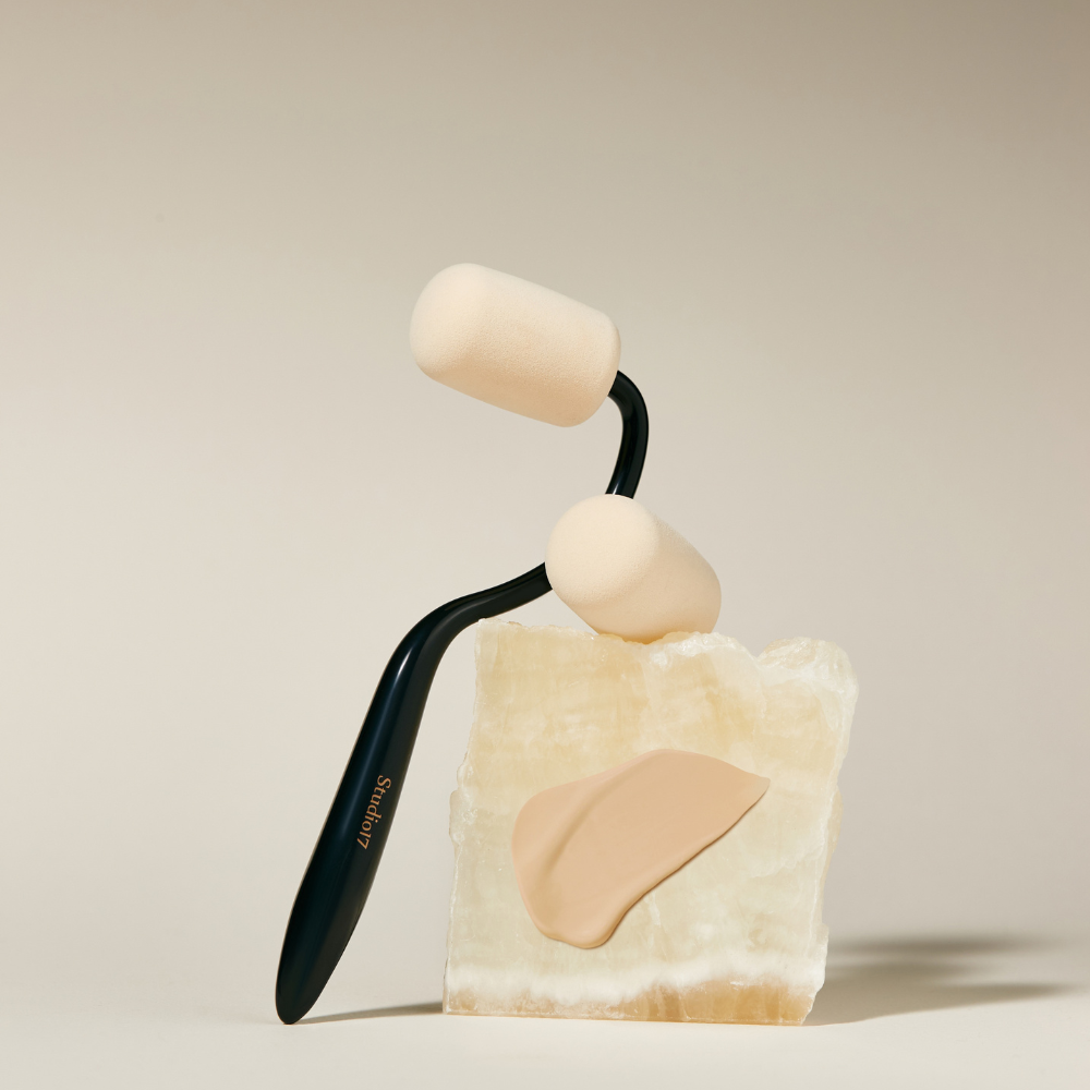 Studio17 Roller Puff Set +  Makeup Spatula